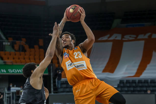 挑战与突围 挑战与突围