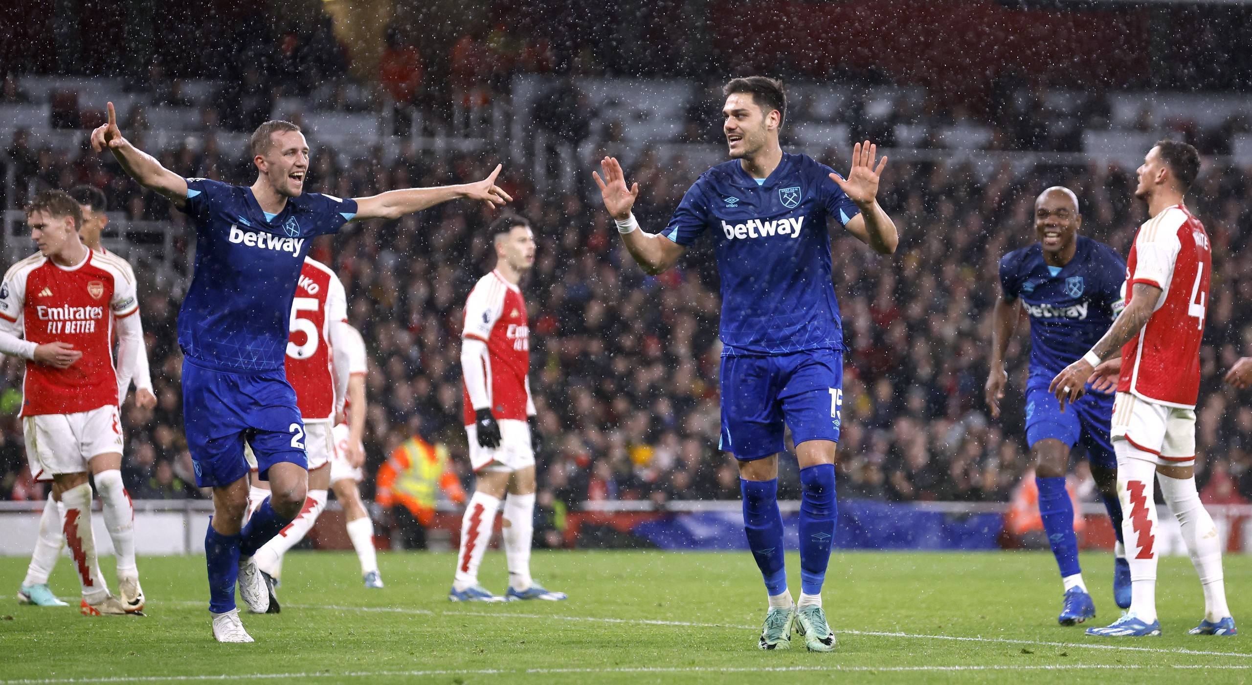 赛场上展现 赛场上展现