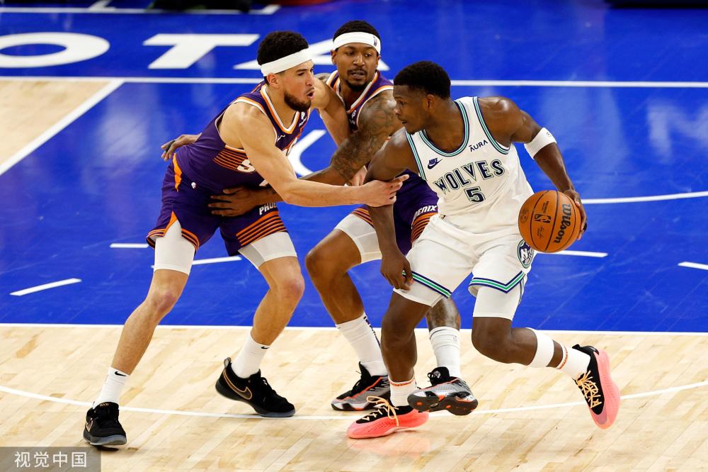 更反映在球 更反映在球