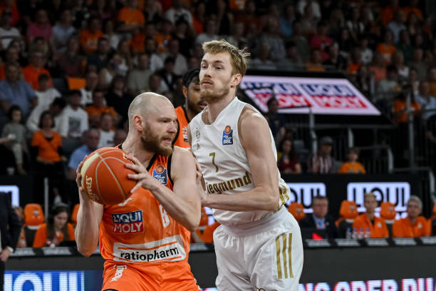 受到批评 受到批评