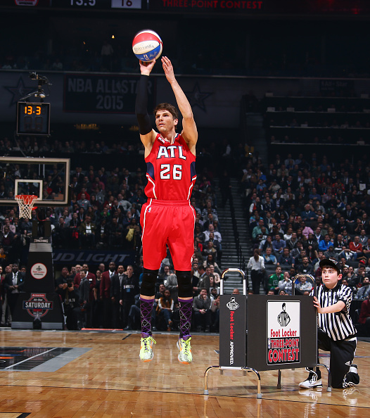 特别是在他 特别是在他