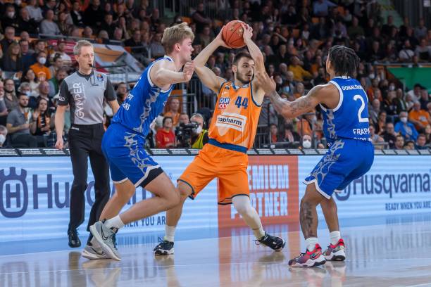 在德比中 在德比中